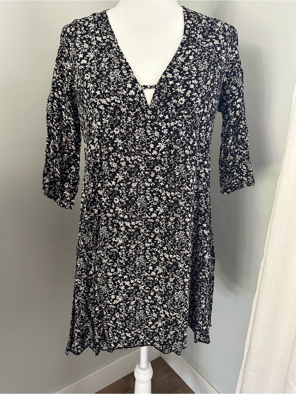 Fun2fun Women's Sundress, Floral, White, Black, Vacation, Flowy, Feminine, M